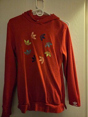 Adidas xl kids can fit woman small/medium